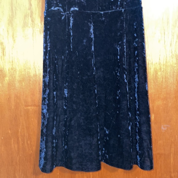 •AMERICAN EAGLE OUTFITTERS•NAVY RUFFLE VELVET/VELOUR SPAGHETTI STRAP DRESS MED - Picture 4 of 8